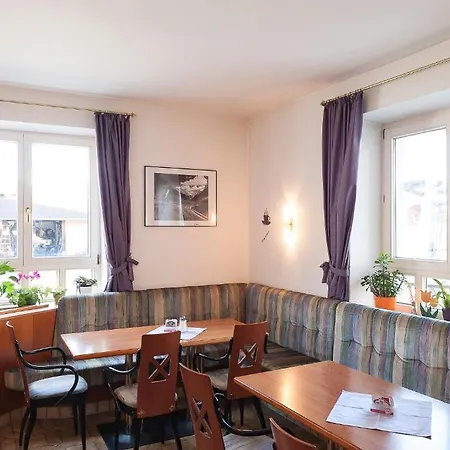 Gæstehus Post - 2*